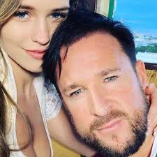 Michael Wendler Freundin Laura In Tranen Aufgelost Drama Auf Dem Oktoberfest Bunte De