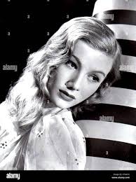 Hollywood actress 1940s hi-res stock photography and images