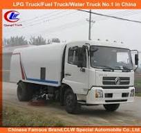 High Capacity Road Sweeper in Runway Sweeper Truck & Road Cleaner