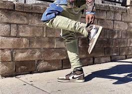 Jordan 1 Retro High Travis Scott In 2020 Travis Scott Outfits Air Jordans Jordan 1 Retro High