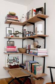 Jual furniture mebel rumah online › unik, minimalis & modern › informa & ace › cicilan 0% free ongkir ⚡ 100% asli ⭐ di ruparupa. 9 Desain Rak Buku Minimalis Yang Bisa Sekaligus Jadi Pajangan Lengkap Dengan Cara Menyusunnya Rumah123 Com