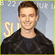 Patrick Schwarzenegger Invites Fan With XP To 'Midnight Sun' Premiere