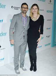 We did not find results for: Geena Davis Husband Reza Jarrahy Says It S Bizarre She Is Claiming They Were Never Married Daily Mail Online