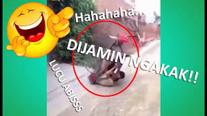 Lulur dengan benda seadanya 3. Download Video Lucu Gerobak Terbalik Mp4 Mp3 3gp Naijagreenmovies Fzmovies Netnaija