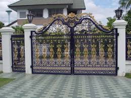 Accessories And Furniture Iron Gates Home Entrance Black Cast Iron Rustic Schemed Gate Entry Design Wit House Gate Design House Fence Design Main Gate Design
