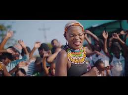 In 2018, it was rumored that her boyfriend cassper nyovest paid lobola for her. Download Video Q Twins Ft Ntencane Dj Tira Laba Abantu Mp4 3gp Naijgreen