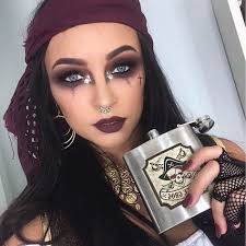 Piratin Kostum Selber Machen Ideen Diy Anleitung Maskerix De Cool Halloween Makeup Halloween Makeup Looks Halloween Makeup