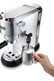 Wake up and grab your daily shot of caffeine straight off your kitchen counter with this best coffee machine from delonghi. Delonghi Dedica Deluxe Ec685m Vs Dedica Ec680m What S New