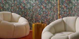 Papier peint intissé majestic coloris argent gris manet. Comment Bien Poser Du Papier Peint Intisse Marie Claire
