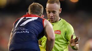 Afl legend leigh matthews blasts plan to cut players' pay and hand it to women's league competitors. Afl Leigh Matthews Says Current Umpires Scared Of Awarding Free Kicks