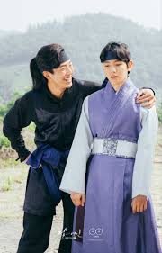 What if wang so was not as controlling and ji mong, the time traveller,creates with the fate of two lovers , who were never destined to meet to cover. Scarlet Heart Ryeo On Twitter Jisoo And Baekhyun Reunion Baekhyun Said He S Happy To Receive The Award From 14th Prince Jung On His Speech Aww We Miss Them Https T Co Rljbjiytcx