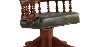 Your Office Is The One Place Where You Want Your Professional Etiquette To Be Reflected Through Your Cho Buy Office Furniture Office Furniture Online Furniture
