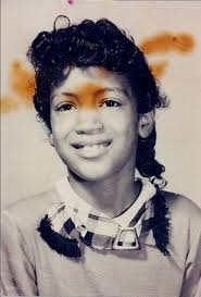 My Niece is in the yellow dress. McCALL'S သ္ 손소마다 CER 듯 B 行 ono E judy ၃  esune انسل 世0つ לשויפשושי for McCALL'S 0 2379500325 23795 00325