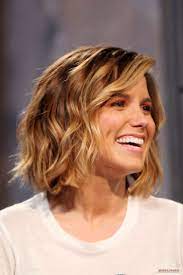 Července 1982 v pasadaně, kalifornie jako jediné dítě charlese william bushe, fotografa celebrit a maureen bushové, majitelky fotografického studia. 260 Sophia Bush Ideas Sophia Bush Sophia Sophia Bush Style