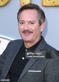 4,850 Thomas Lennon; Photos & High Res Pictures