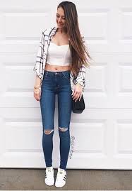 Black White And Navy Blue Outfits Jeans Blue Denim Cute Outfit Pretty Black White Shoes Ripped Blue Cute Outfits Flannel Shirt Cro Distressed Denim Outfit Outfits Juvenil White Crop Top Outfit