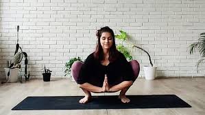 If You Are Looking To Work On Your Lower Body Then Try These 6 Yoga Asanas For Hips That Will Also Do A Great Job Of Toni In 2020 Yoga Poses