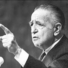 A cademia, Ciencia y Cultura