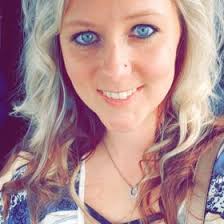 Courtney Timmerman's Instagram, Twitter & Facebook