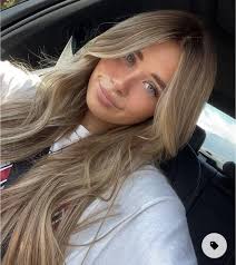 elle lambert (ellelamberrt)