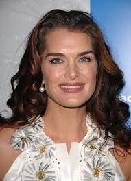 Brooke Shields Coppertone And Lipstick Jungle Brooke Shields Try On Hairstyles Brooke