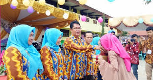 Check spelling or type a new query. Perpisahan Guru Bahasa Indonesia Serta Contoh Susunan Acara