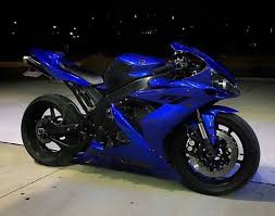 Yamaha Black And Blue Motorcycle Pin De Paul Bascon En Motorcycle Motos Deportivas Motos Yamaha Motos Deportivas Personalizadas