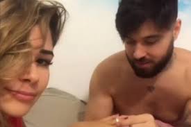 Douglas D'Amore, ex de Thais Bianca, assume namoro com ex-BBB