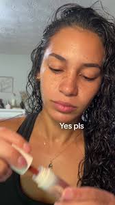 Hair = air drying! Lips & cheeks = tinted! @caliray beauty #airdry #li...