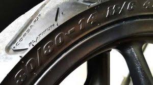 Bahkan bisa dilihat juga review oleh yang sudah punya aerox 155vva 2021 terbaru. Daftar Lengkap Ukuran Ban Motor Dan Lebar Velg Yang Sesuai