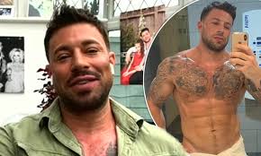 Duncan james was born on april 7th 1978 as duncan matthew james inglis. Mbmazbmt3qnvzm