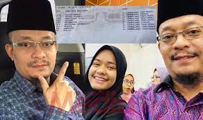 Ustaz mohhammad kazim bin elias anak yang: Alhamdulillah Tahniah Buat Anakku Ustaz Kazim Elias Bangga Anak Gadis Peroleh Straight A Dalam Spm Media Hiburan