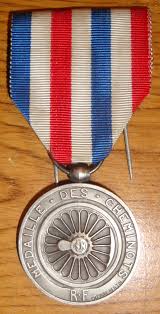 Le site emploi territorial est un portail mis à la disposition des employeurs territoriaux qui recrutent, des fonctionnaires qui souhaitent une mobilité. Medaille D Honneur Des Chemins De Fer Des Histoires De Trains Le Web Des Cheminots