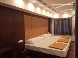 HOTEL HILLTOP, VALPARAI **