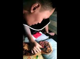 Kelebihan azan & menjadi muazzin. Cara Azan Bayi Baru Lahir Youtube