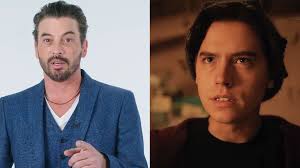 Weshalb genau sie zurück nach riverdale. Watch Riverdale S Skeet Ulrich Recaps The First 3 Seasons In 10 Minutes The Story So Far Vanity Fair