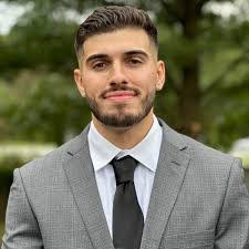 Samantha Iannelli's Instagram, Twitter & Facebook