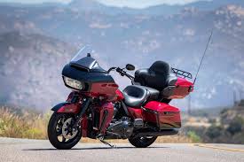 Check electra glide standard specifications, mileage this engine of electra glide standard and a torque of 150 nm. Die Harley Davidson Modellpflegemassnahmen 2020 Harleysite De