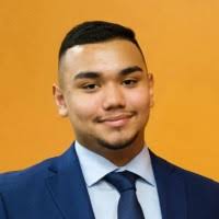 4900+ perfiles de «Pálos»