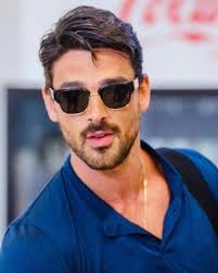 Pin By Celeste Menendez On Michele In 2020 Italian Men Italian Hair Gorgeous Men
