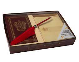 Maybe you would like to learn more about one of these? Harry Potter Gryffindor Desktop Stationery Set Desktop Stationery Set With Pen Insight Editions Insight Editions Amazon De Bucher