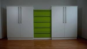 15 Trend Bilder Von Niedriger Kleiderschrank Mit Kleiderstange Niedriger Kleiderschrank Kleiderschrank Ikea Kleiderschrank