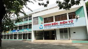 Trường có hơn 200 giảng đường, phòng học, hội trường lớn và hệ thống phòng hội thảo; TrÆ°á»ng Ä'áº¡i Há»c Bach Khoa Tp Hcm