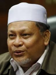 The state legislative assembly convenes at the kota darul naim in the state capital, kota bharu. Mohd Amar Tidak Perlu Takut Kepada Sprm