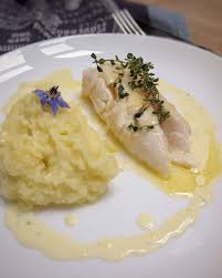 Cabillaud Roti Et Puree De Pommes De Terre Au Beurre Bordier A L Huile D Olive Citronne Puree Pomme De Terre Pommes De Terre Au Beurre Dos De Cabillaud Recette