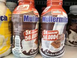 The christmas special edition containers of müllermilch in germany and austria feature cartoon women wearing little clothing and striking provocative poses. Mullermilch 2020 Finde Das Muuh 50 000 Finderlohn Hamsterrausch