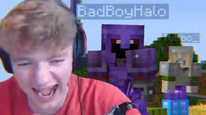 Tommyinnit sells tubbo bath water on dream's minecraft server. I Sold Tubbo Bath Water Youtube
