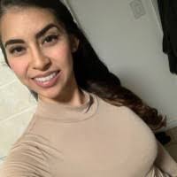 Daniela Gandara's Instagram, Twitter & Facebook