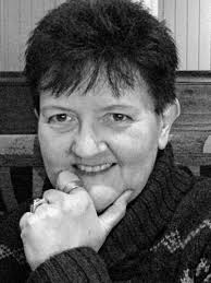 Rowena Melton's Instagram, Twitter & Facebook