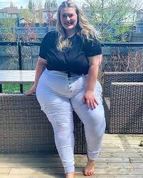 Share the best gifs now >>>. 10 5k Vind Ik Leuks 317 Opmerkingen Lyndsay Patricia Plussizebarbieofficial Op Instagram Just A Happy Girl